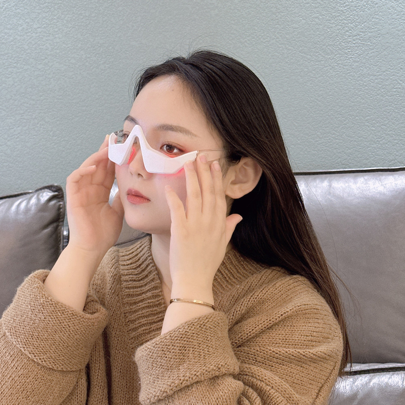 Anti-aging Eye Massager with 3D Eye Vibration and Micro-current EMS Red Light Therapy